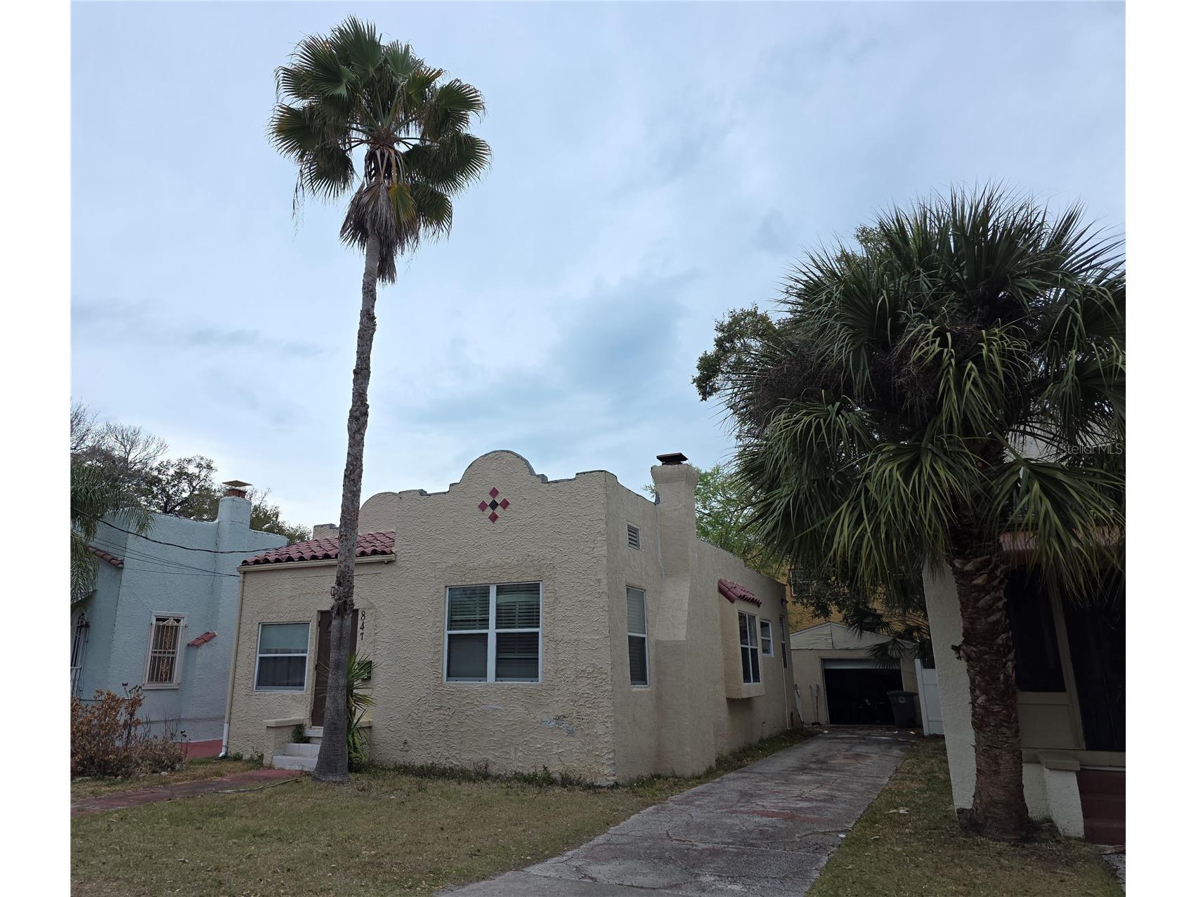 847 S Ridgewood Avenue Daytona Beach FL 32114 V4947593 image1