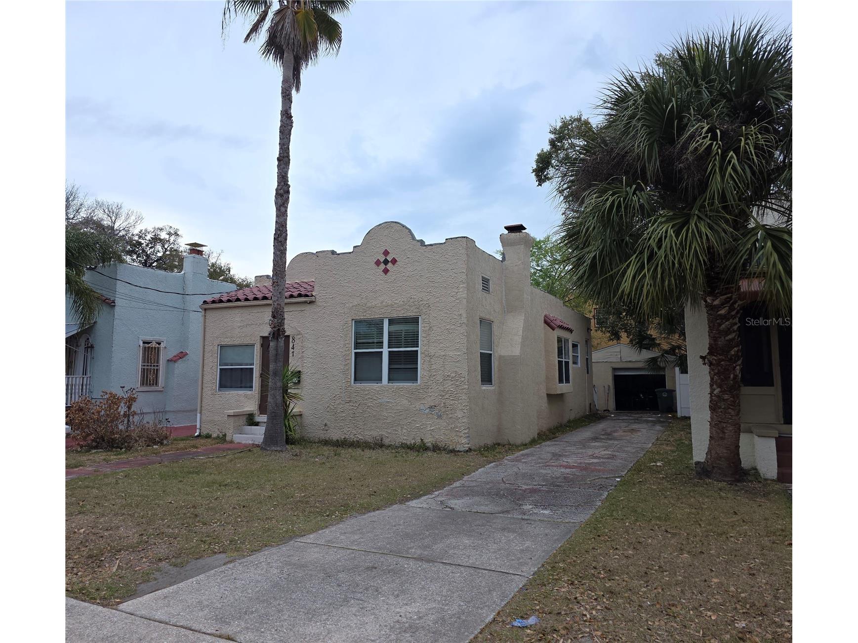 847 S Ridgewood Avenue Daytona Beach FL 32114 V4947593 image2