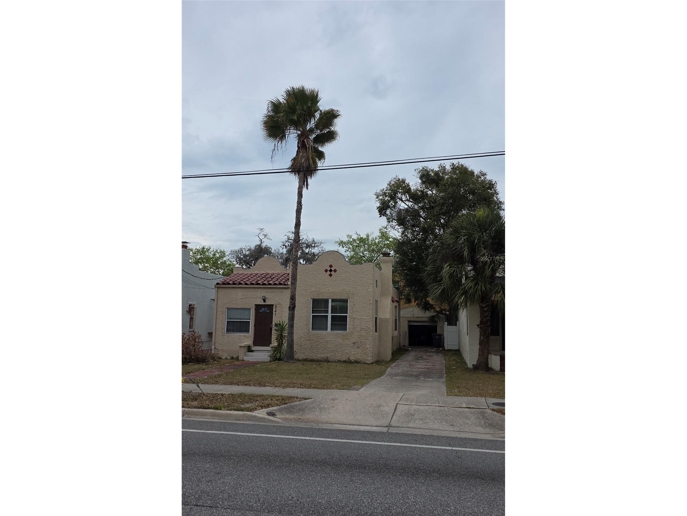 847 S Ridgewood Avenue Daytona Beach FL 32114 V4947593 image5