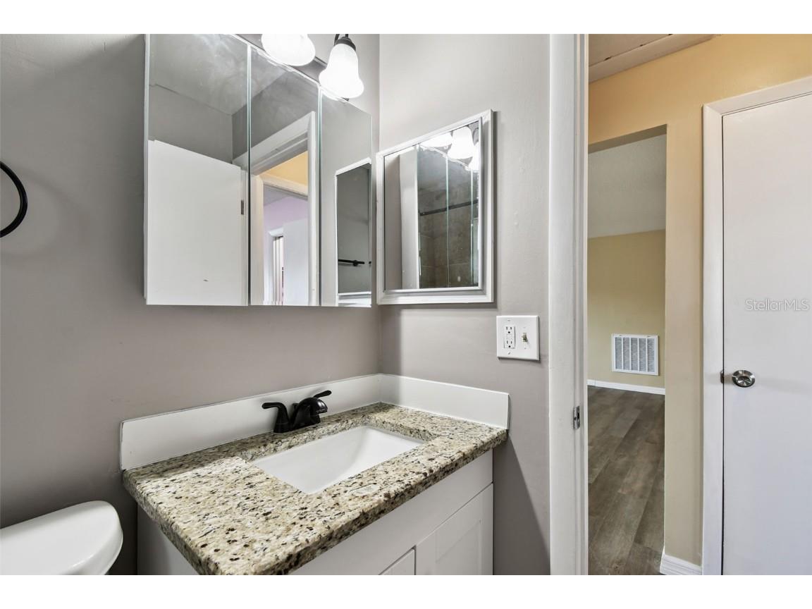 8472 68th Way N Pinellas Park FL 33781 TB8432963 image24