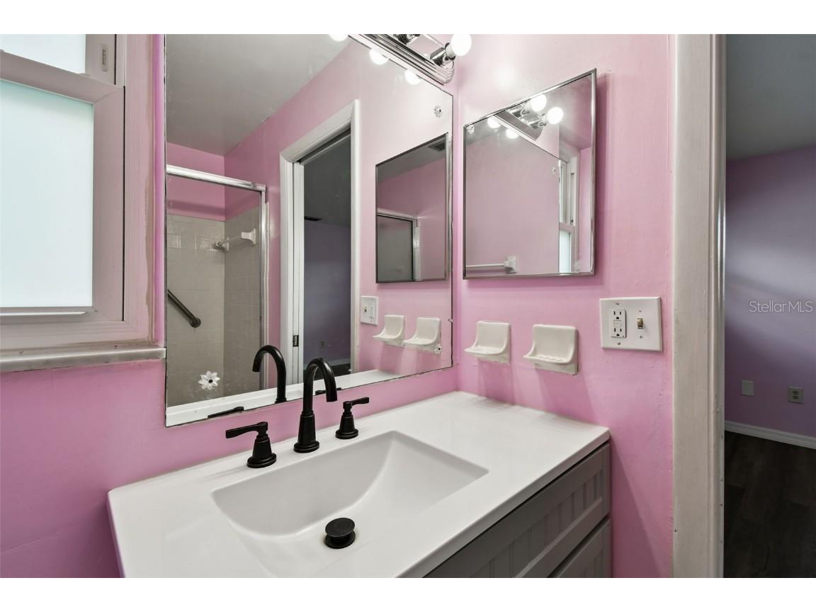 8472 68th Way N Pinellas Park FL 33781 TB8432963 image29