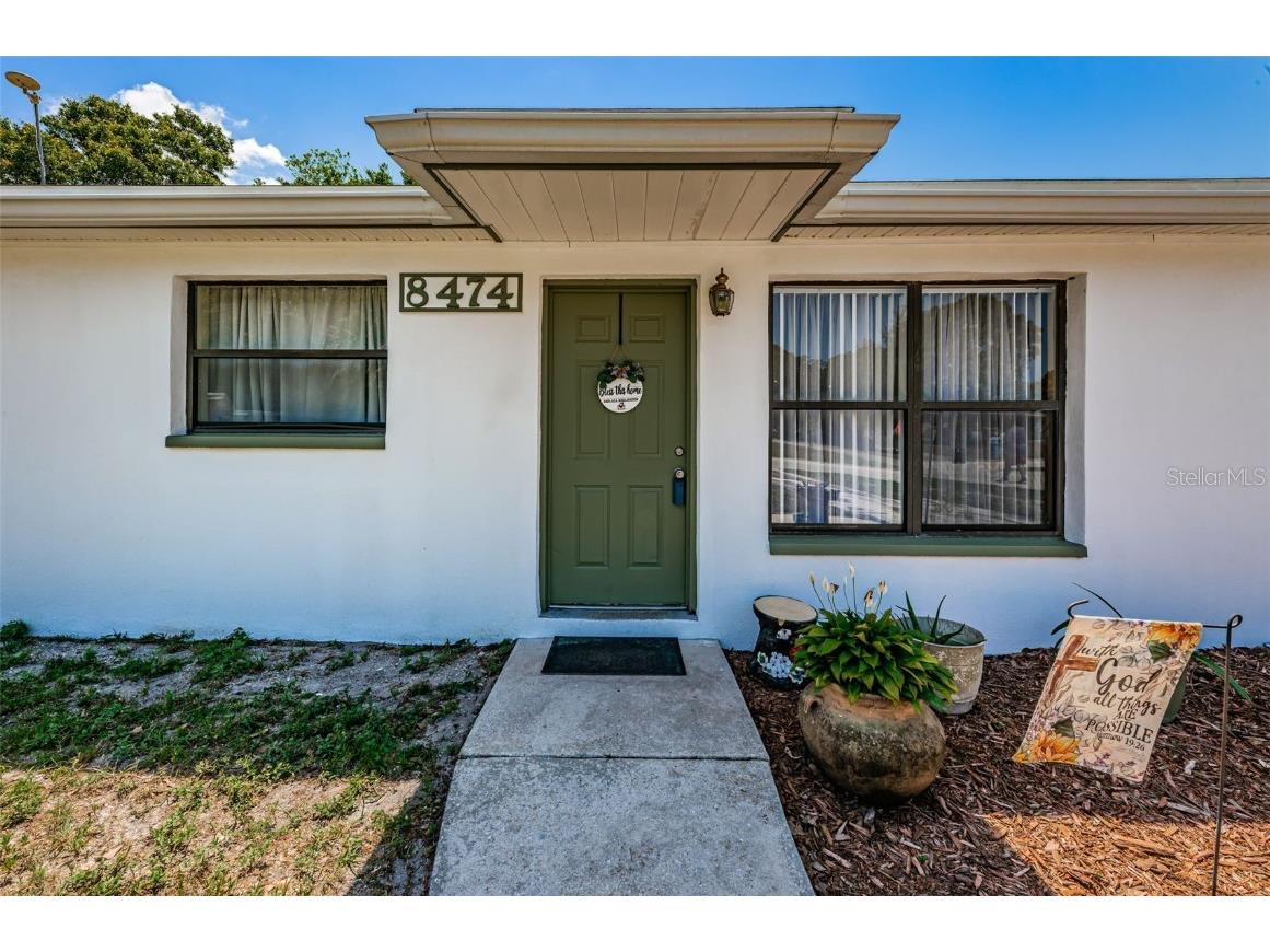 8474 93rd Avenue Largo FL 33777 U8239867 image1