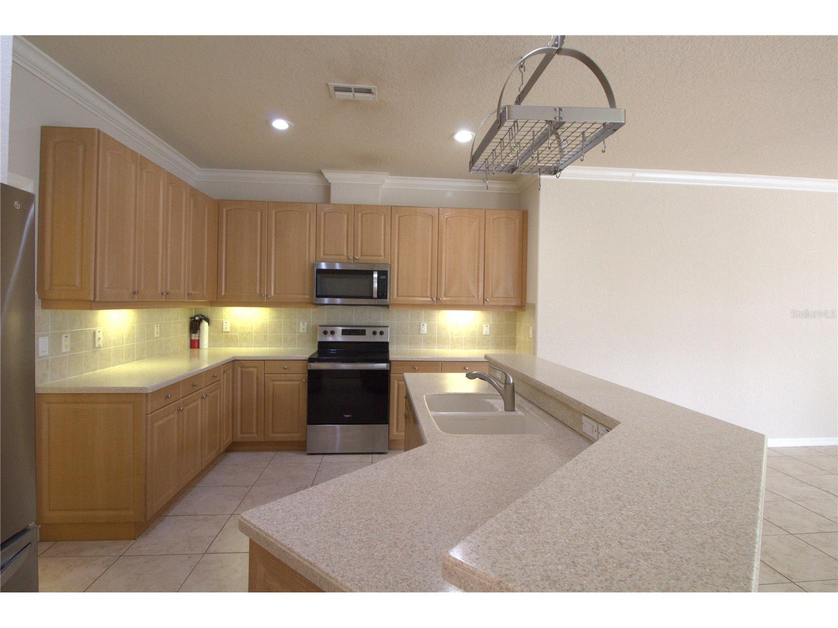 8476 Madrid Road Weeki Wachee FL 34613 O6369630 image12
