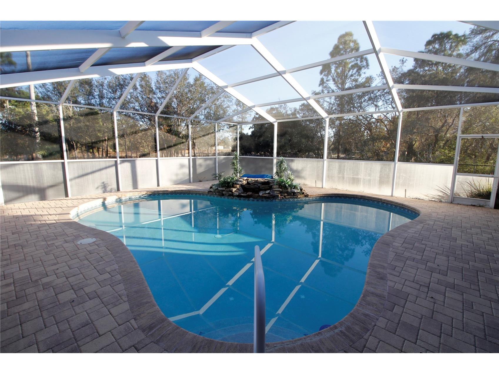 8476 Madrid Road Weeki Wachee FL 34613 O6369630 image25