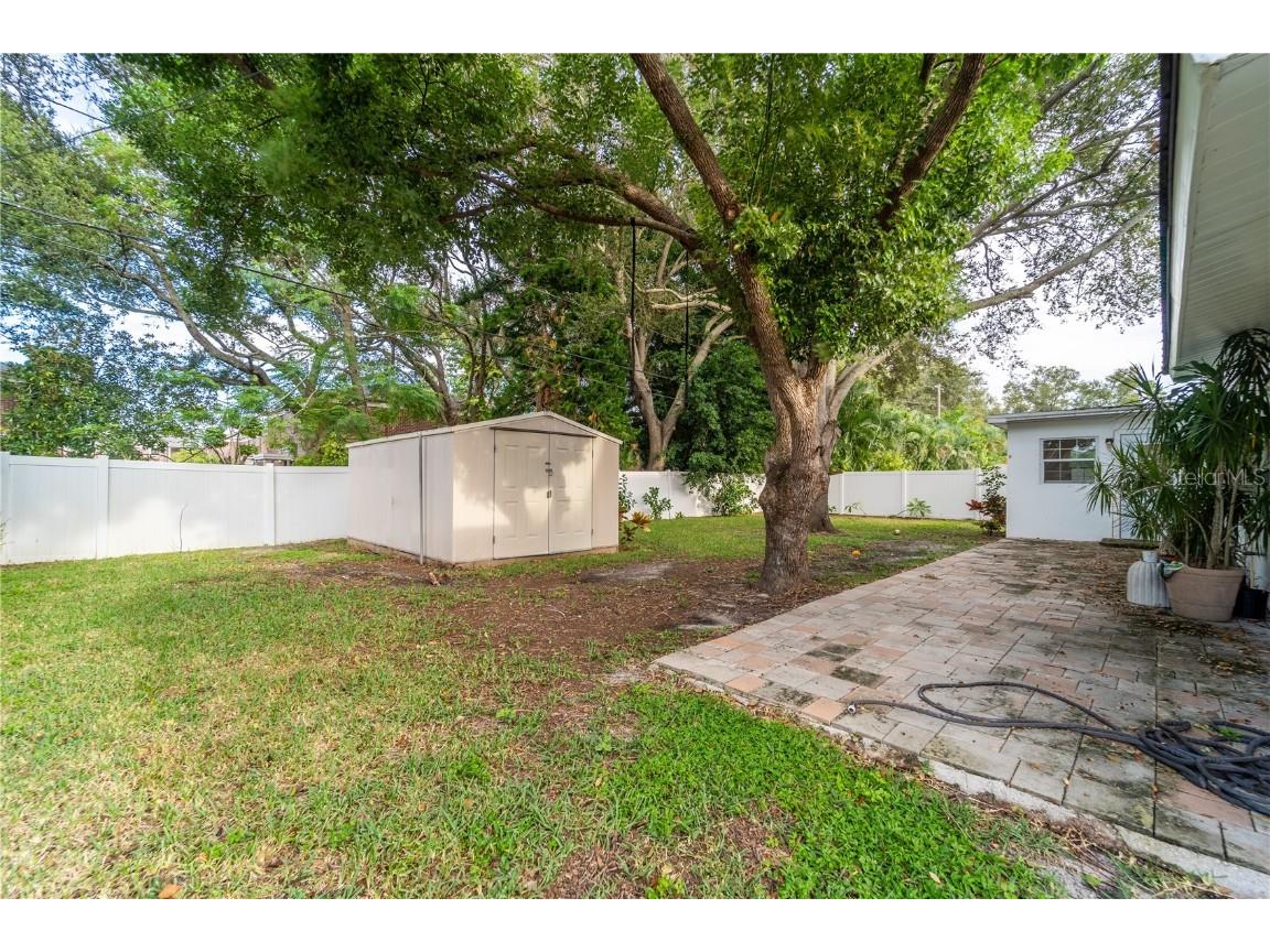 8477 14th St N Saint Petersburg FL 33702 TB8432392 image18