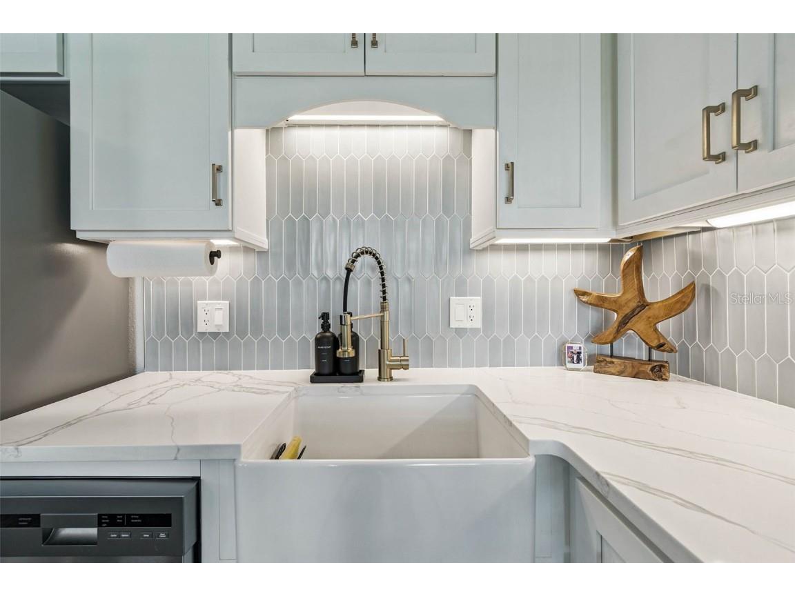 848 180th Avenue E Redington Shores FL 33708 TB8449394 image25