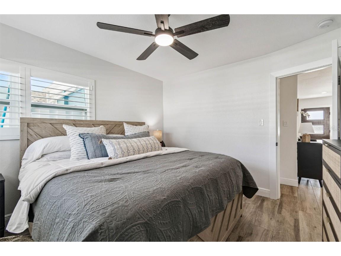 848 180th Avenue E Redington Shores FL 33708 TB8449394 image30