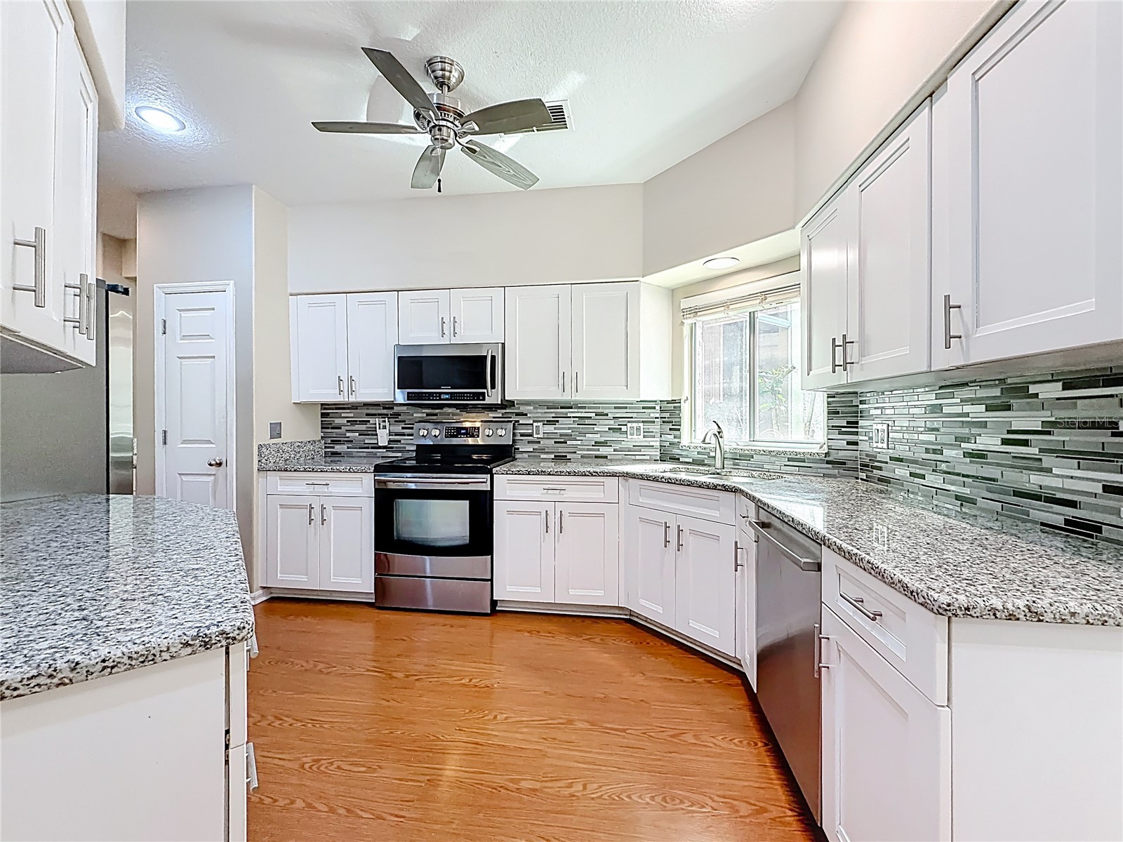 848 Crepe Myrtle Circle Apopka FL 32712 A4690201 image9