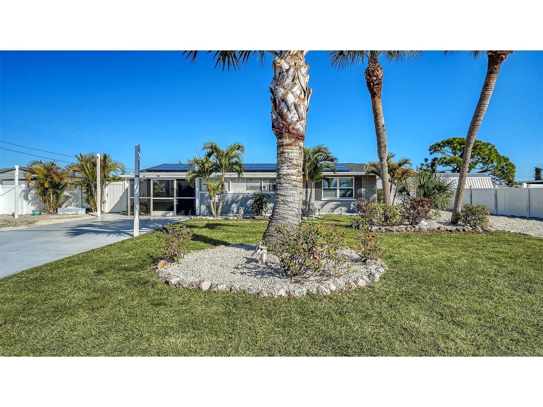 848 E 4th Street Englewood FL 34223 A4678239 image7