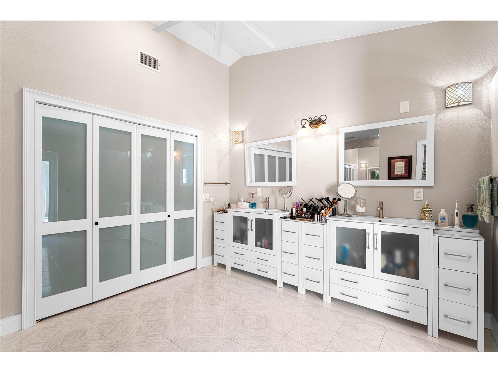 848 Mandalay Avenue Clearwater Beach FL 33767 TB8466825 image27