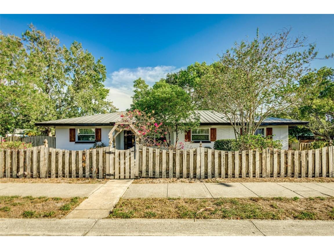 848 Myrtle Street Sarasota FL 34234 T3464899 image1