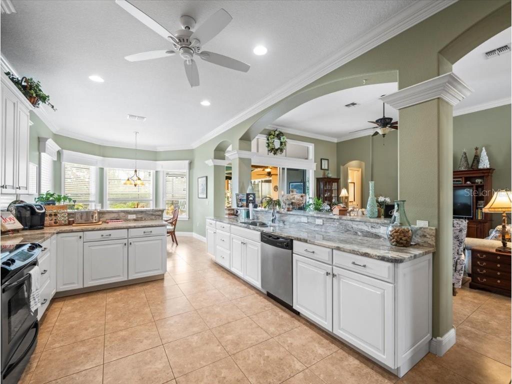 8480 Athens Court Weeki Wachee FL 34613 W7878715 image17