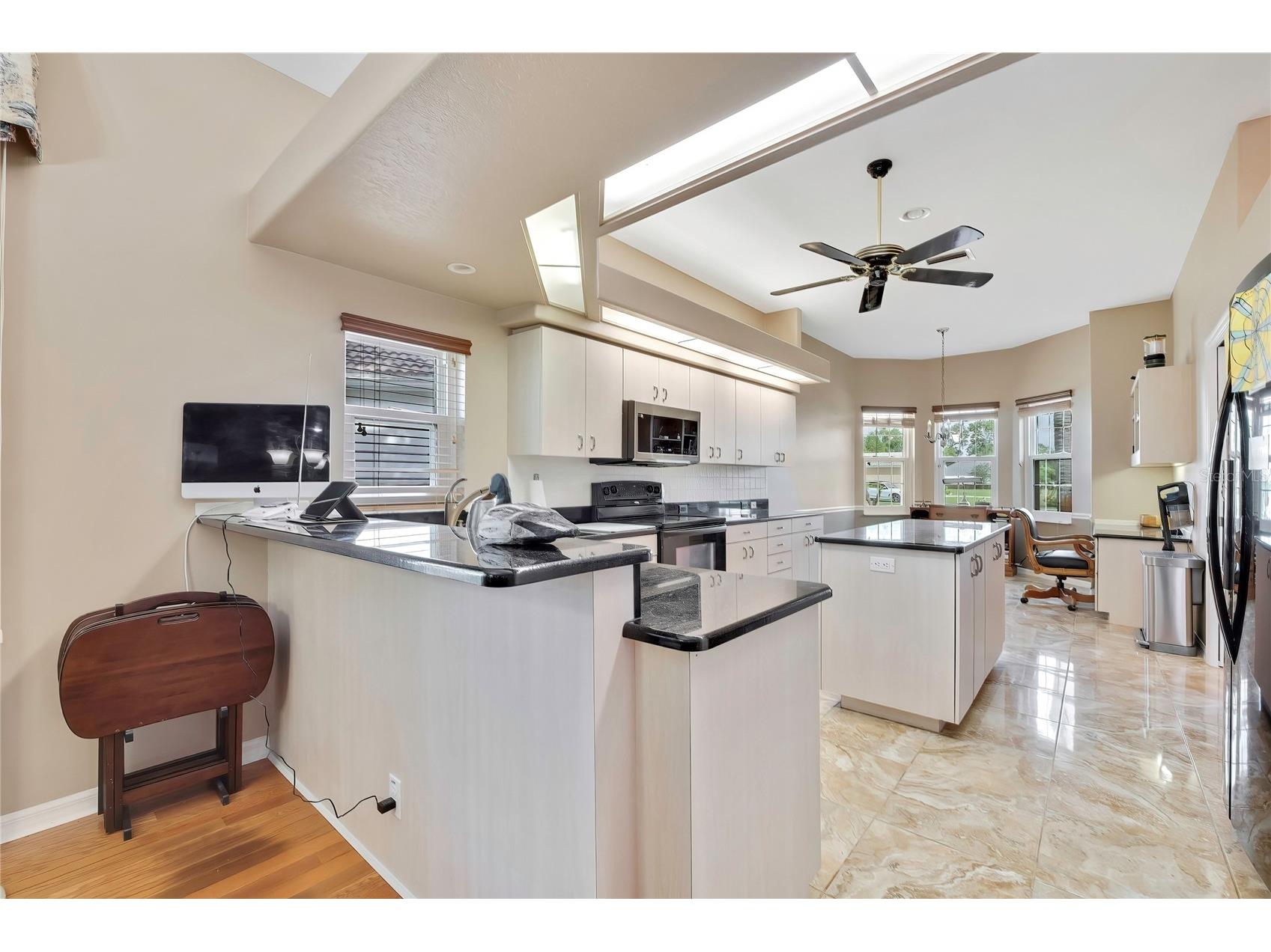 8480 Maybelle Drive Weeki Wachee FL 34613 W7886134 image11
