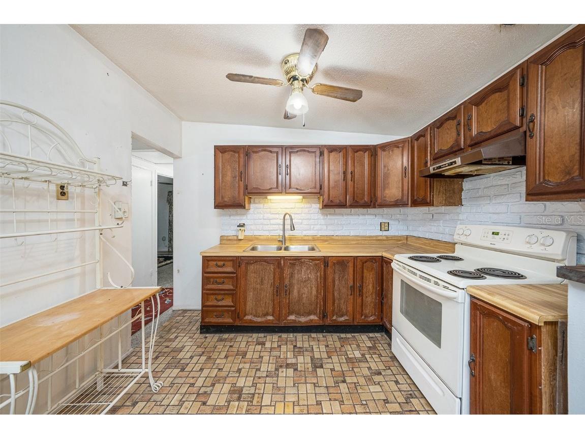 8481 93rd Avenue Seminole FL 33777 TB8443513 image14