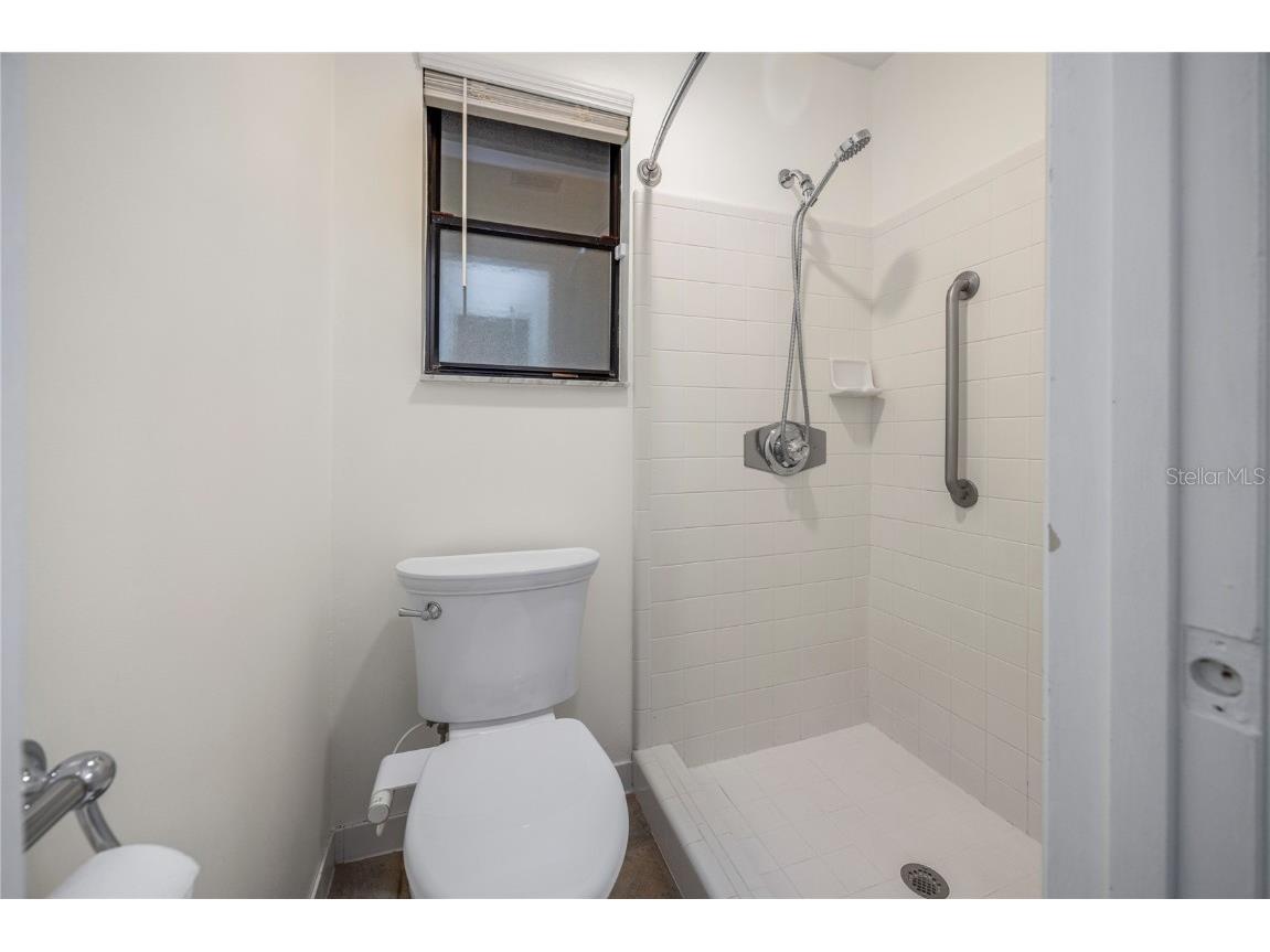 8481 NW 39th Circle Gainesville FL 32653 GC534354 image22