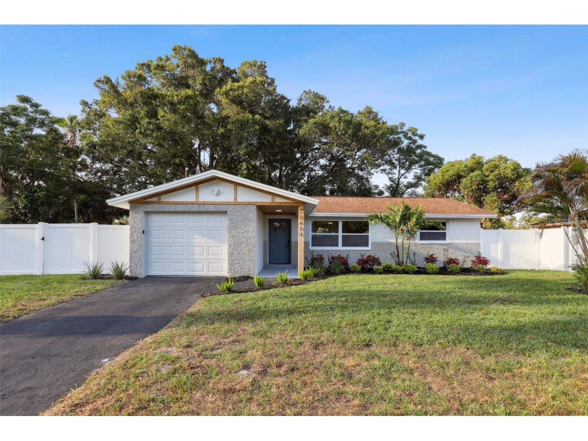 8484 Lantana Drive Seminole FL 33777 T3447789 image1