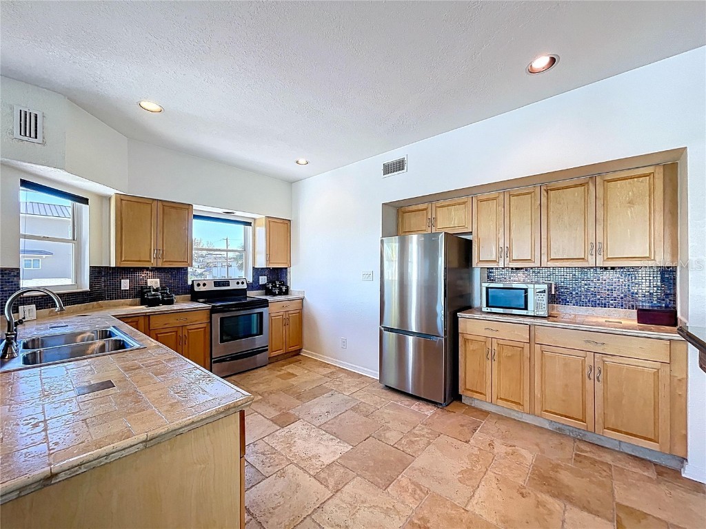 8485 Blind Pass Drive Treasure Island FL 33706 - BLIND PASS TB8445664 image10