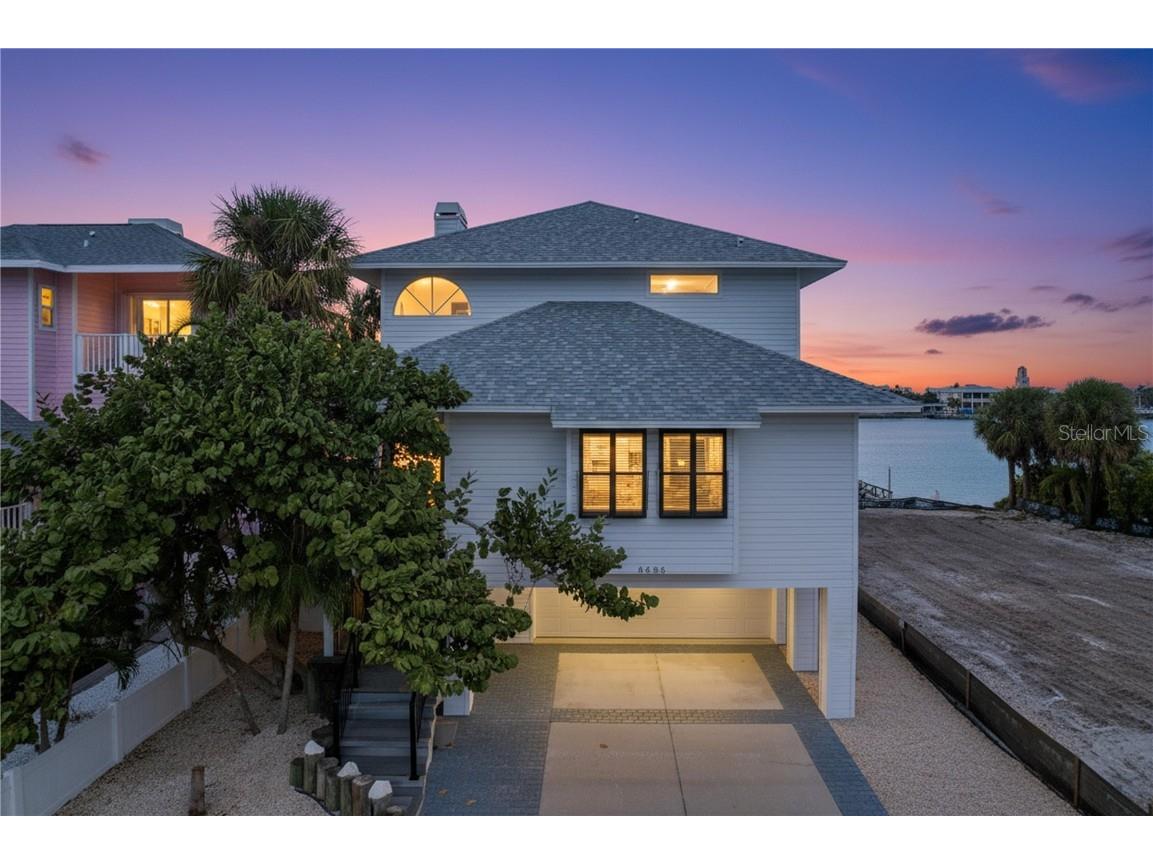 8485 Blind Pass Drive Treasure Island FL 33706 - BLIND PASS TB8445664 image2