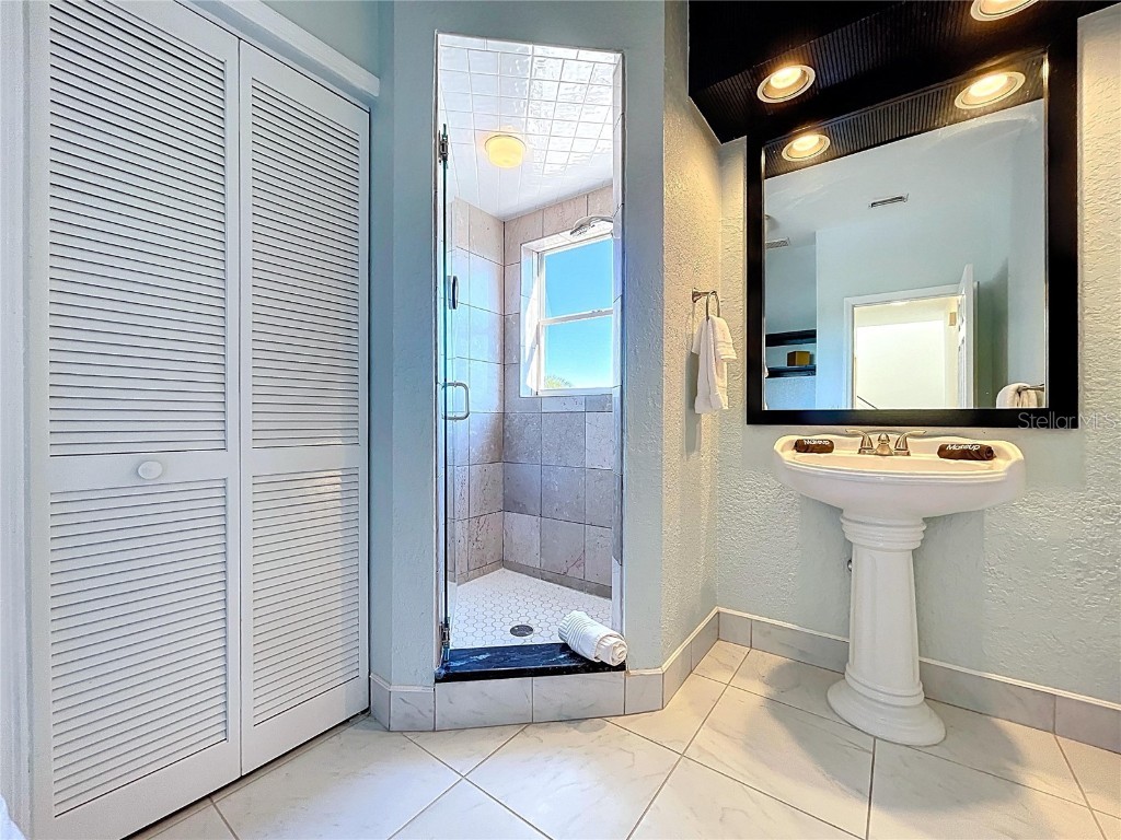 8485 Blind Pass Drive Treasure Island FL 33706 - BLIND PASS TB8445664 image25