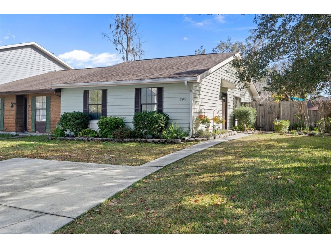 849 Village Drive Brooksville FL 34601 W7860931 image1