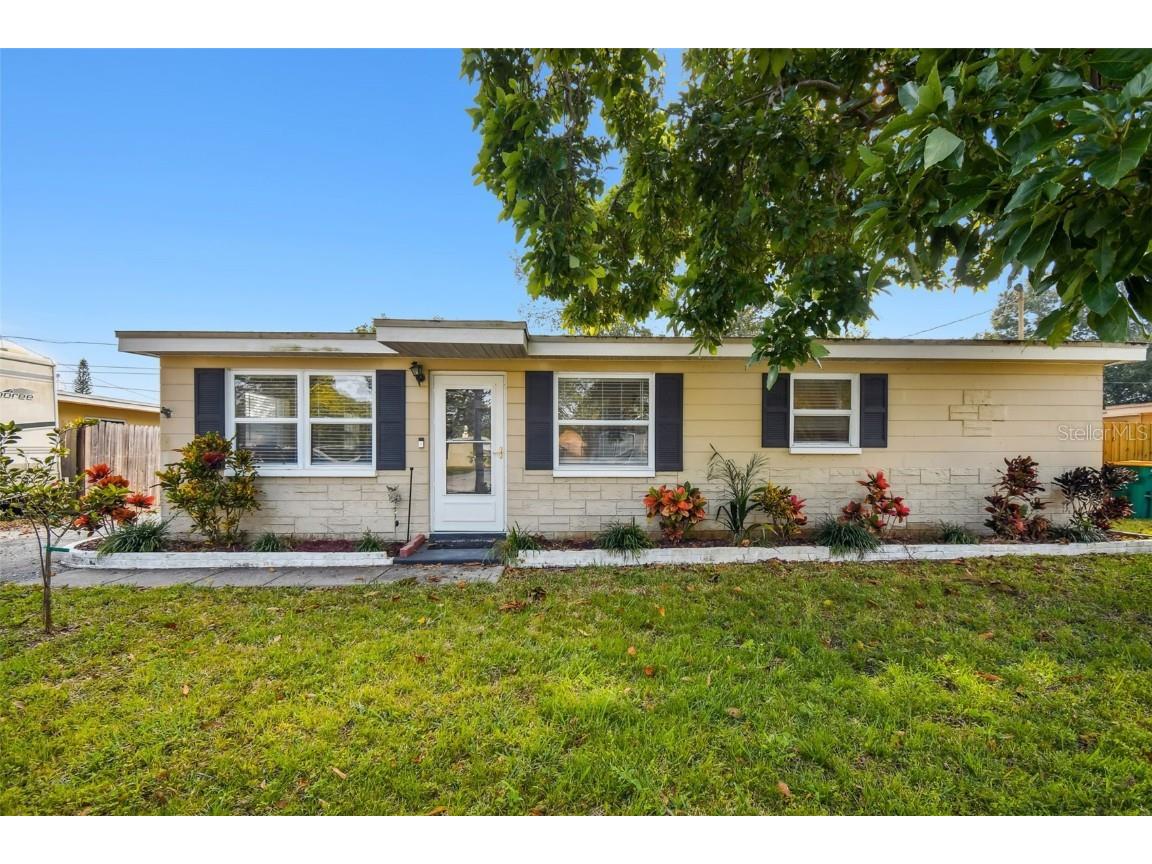 8490 92nd Terrace Seminole FL 33777 T3417377 image1