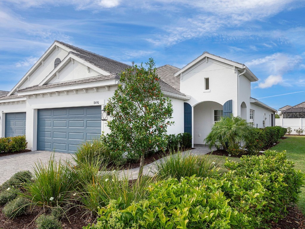 8490 Frangipani Terrace Sarasota FL 34240 A4603646 image1