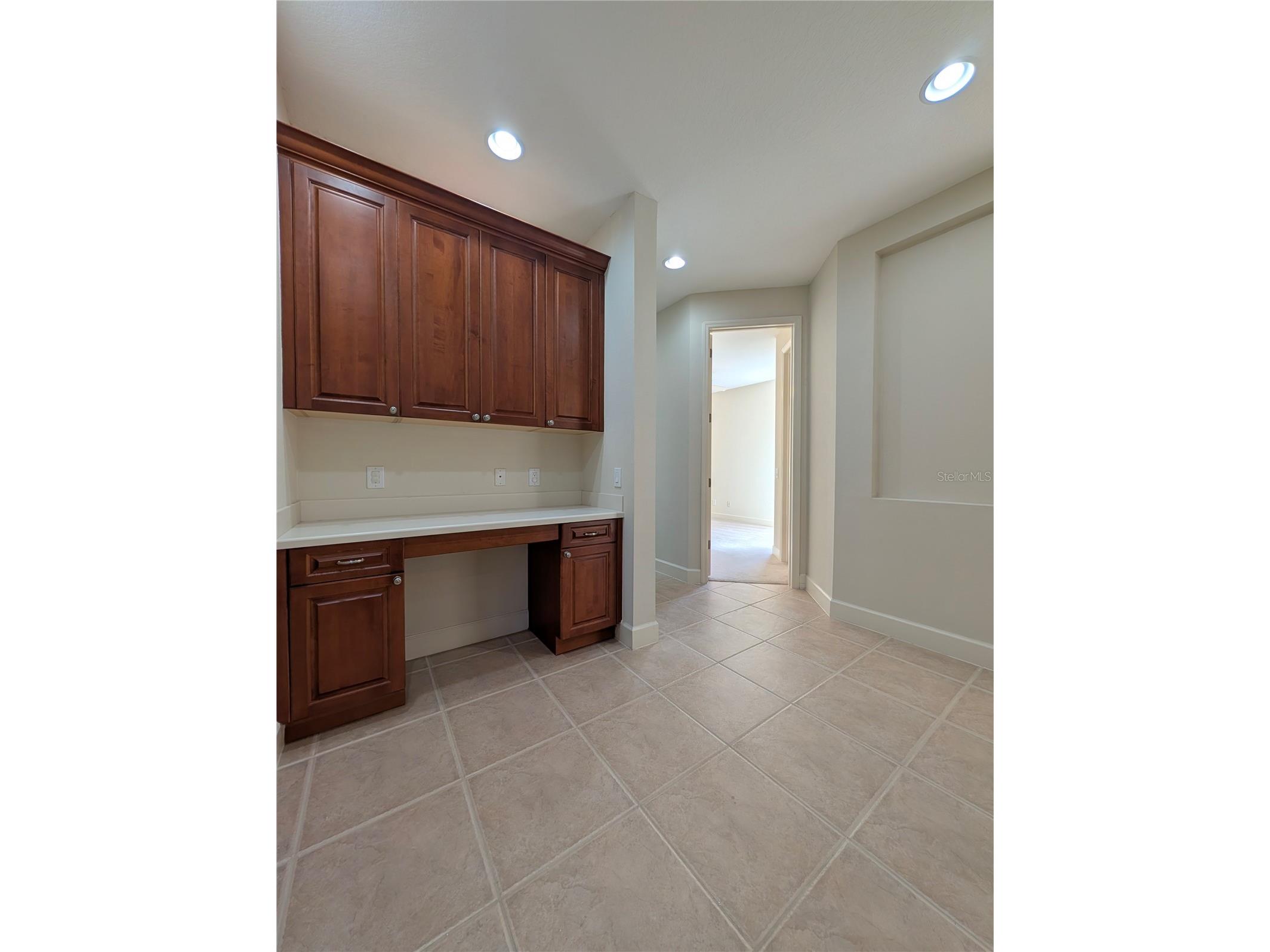 8492 Dunham Station Drive Tampa FL 33647 TB8470731 image17