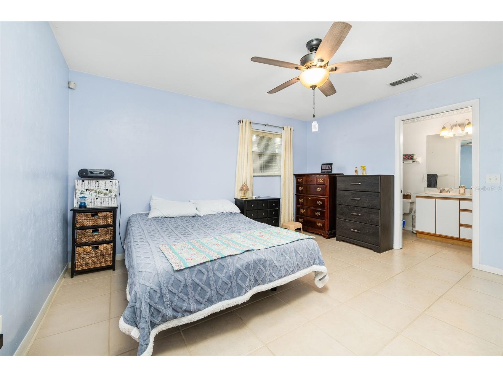 8493 NW 37th Terrace Gainesville FL 32653 GC537425 image16