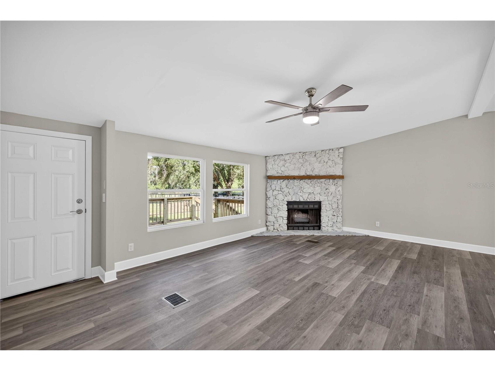 8495 NE 33rd Court Anthony FL 32617 OM723576 image9