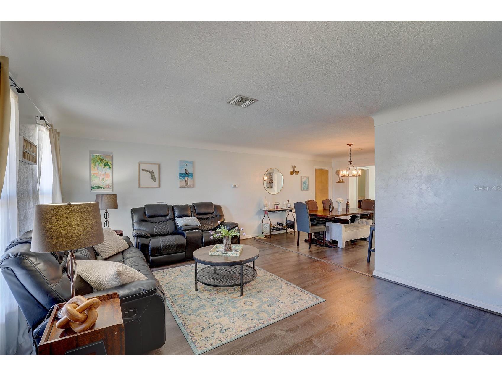8497 137th Street Seminole FL 33776 TB8466824 image10