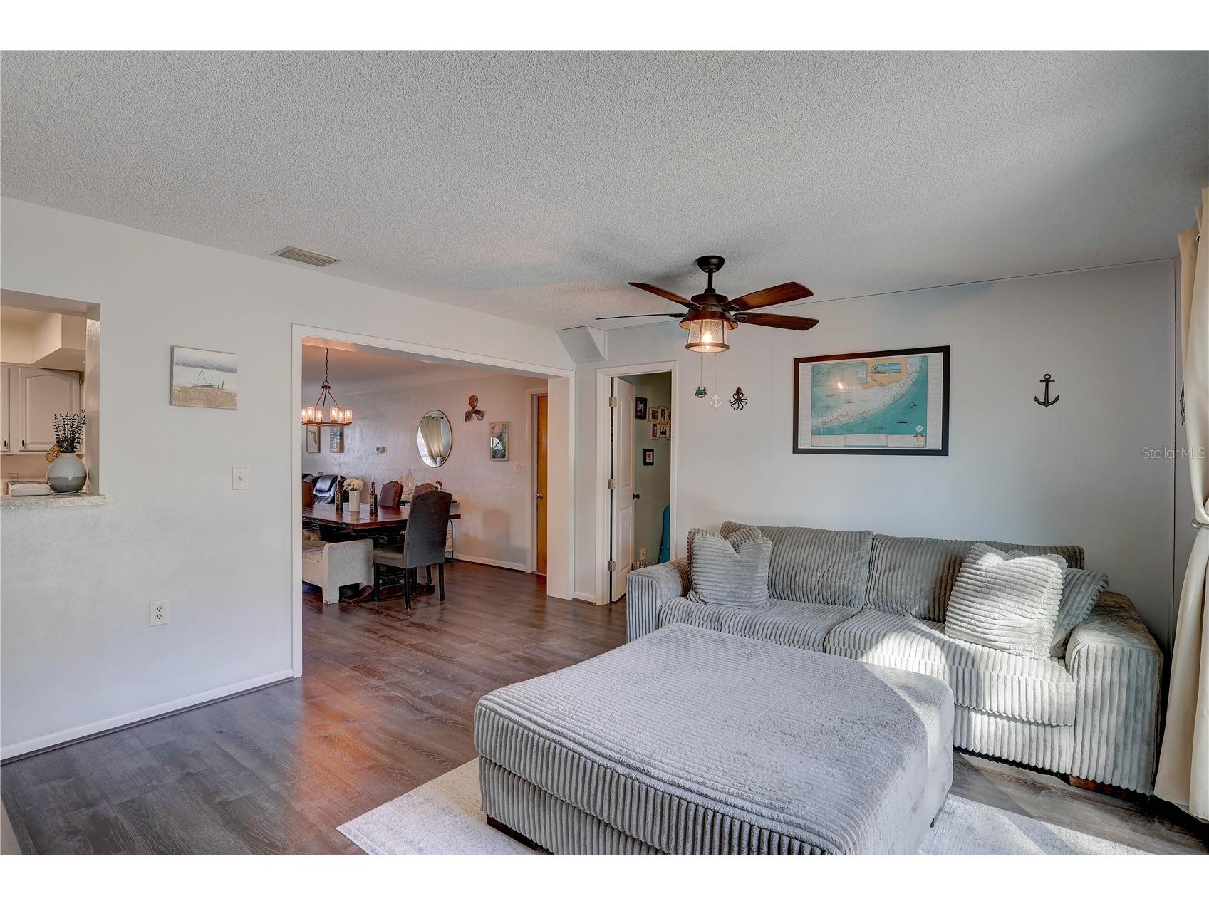 8497 137th Street Seminole FL 33776 TB8466824 image16