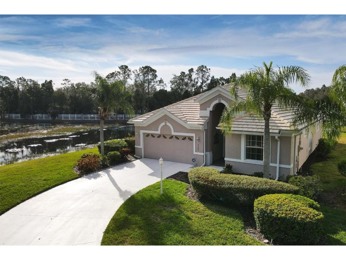 8498 Idlewood Court Lakewood Ranch FL 34202 - LAKE UIHLEIN A4594444 image1