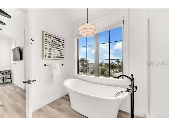 85 Avenida Messina Sarasota FL 34242 A4686937 image38