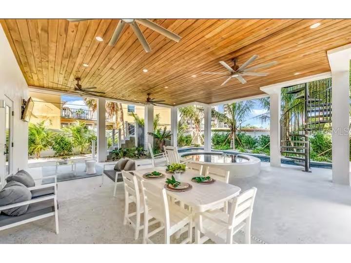 85 Avenida Messina Sarasota FL 34242 A4686937 image40
