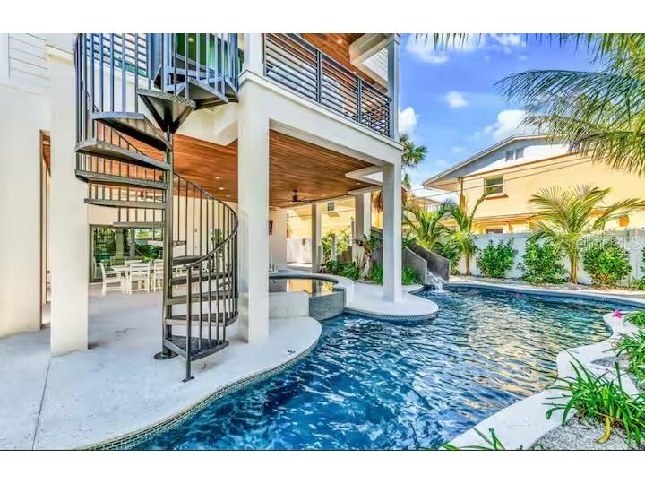 85 Avenida Messina Sarasota FL 34242 A4686937 image44
