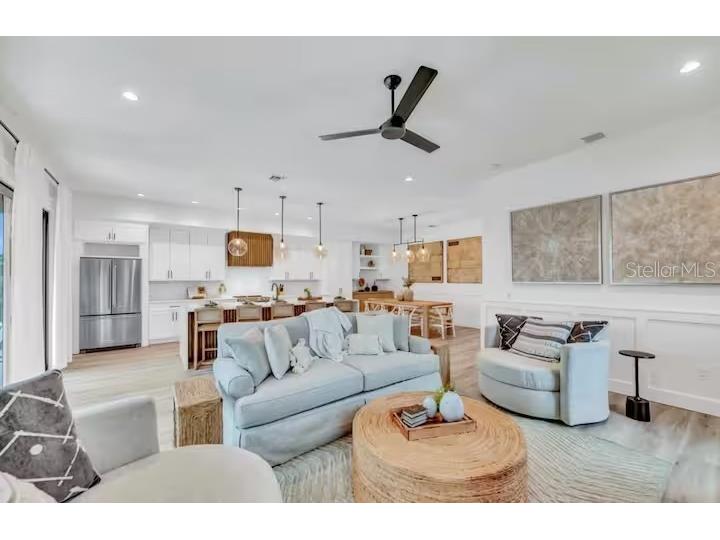 85 Avenida Messina Sarasota FL 34242 A4686937 image6