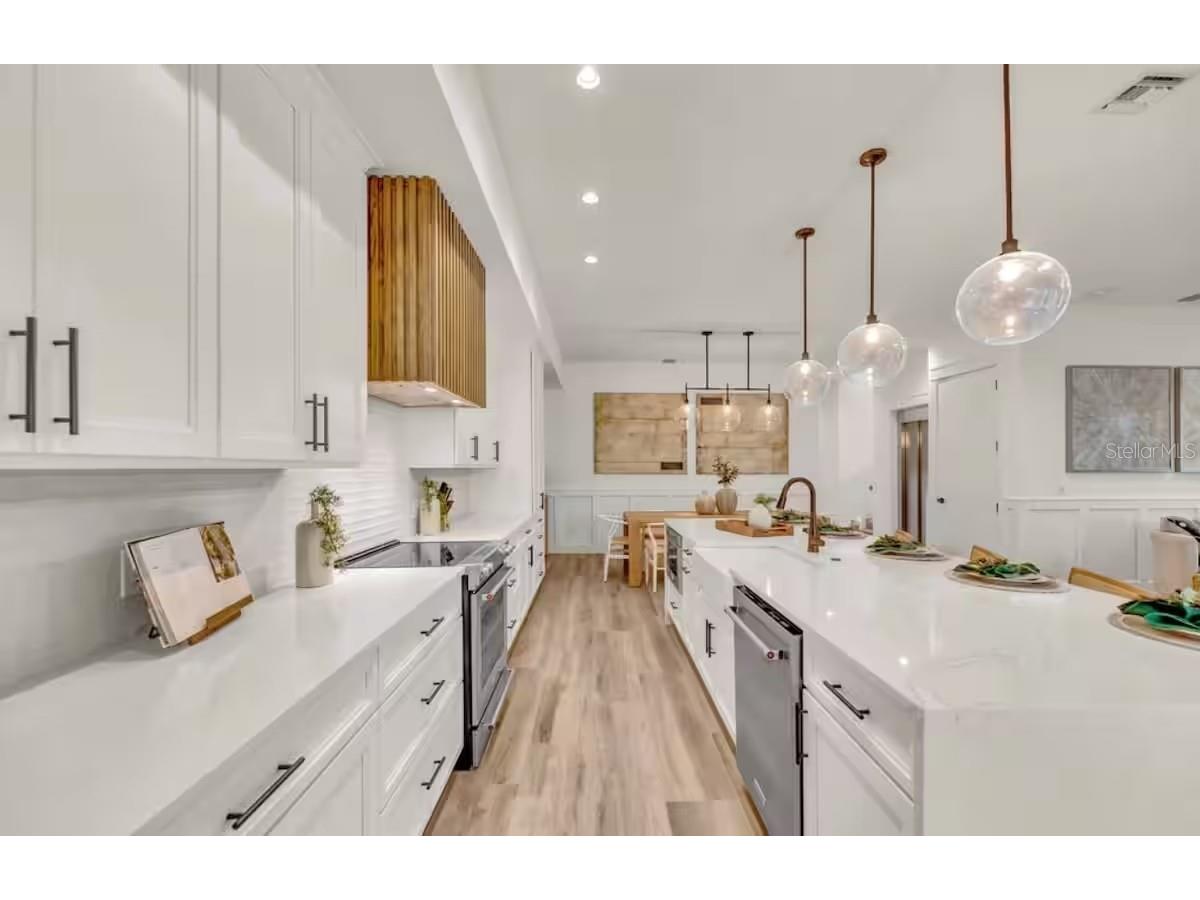 85 Avenida Messina Sarasota FL 34242 A4686937 image9