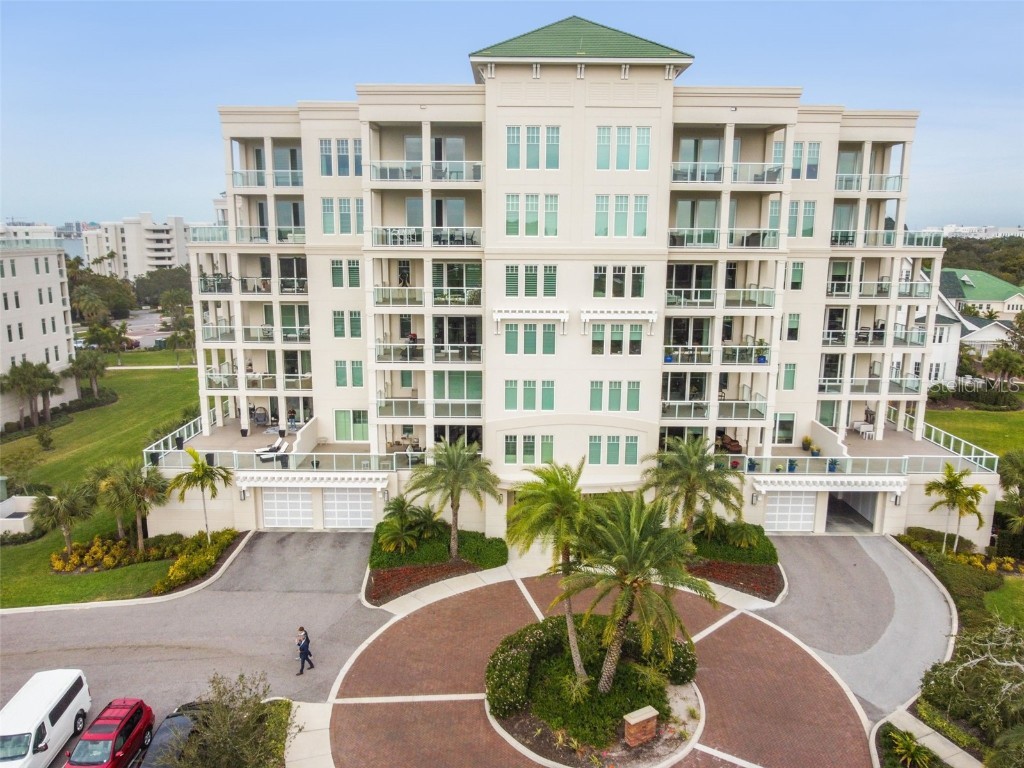 85 Belleview Blvd Boulevard #201 Belleair FL 33756 - CLEARWATER HARBOR / INTRACOASTAL U8224321 image1