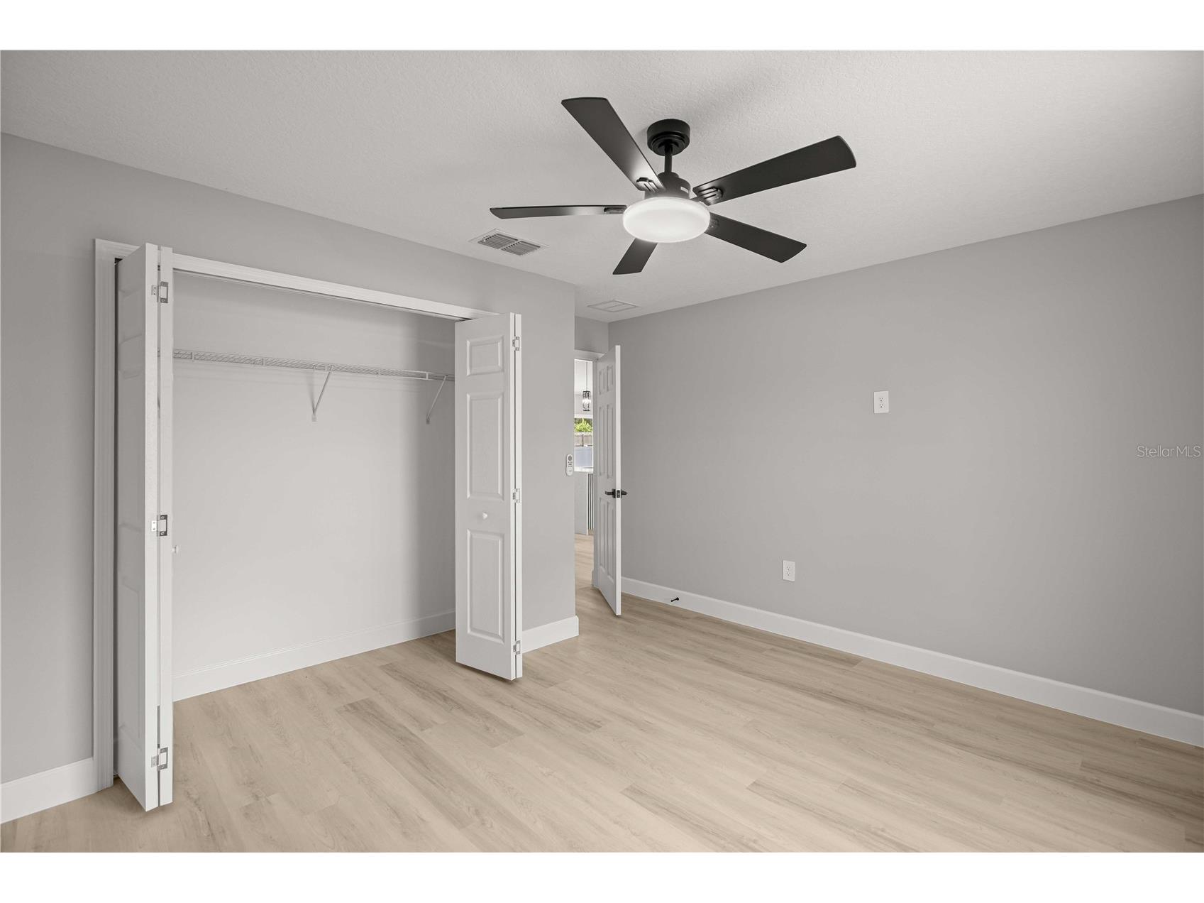 85 Juniper Loop Circle Ocala FL 34480 OM725628 image17