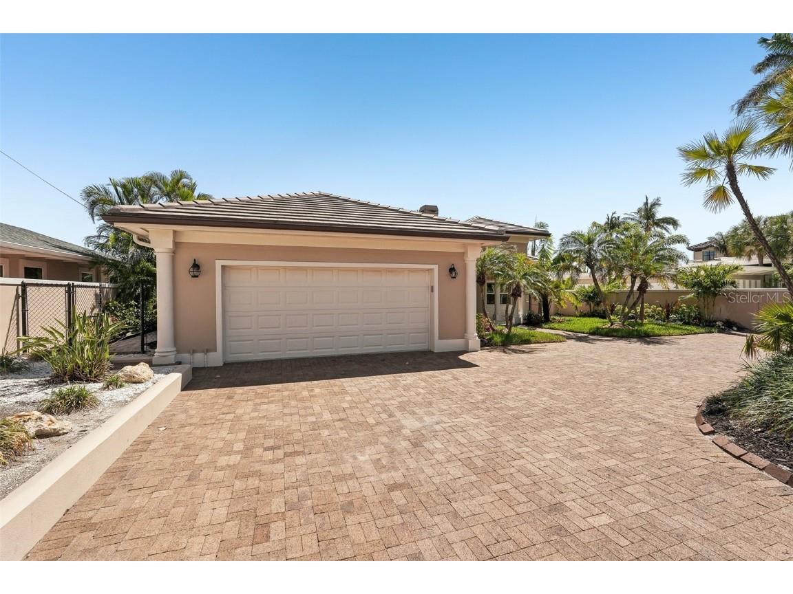 85 S Polk Drive Sarasota FL 34236 - SARASOTA BAY A4479064 image1