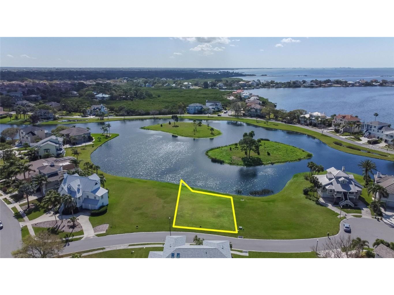 85 Sandpiper Pointe Court Tarpon Springs FL 34689 U8191183 image1