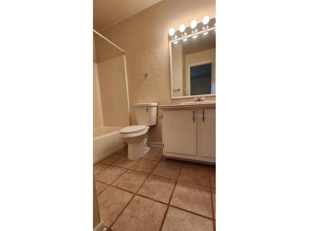 85 SE 16th Avenue #F301 Gainesville FL 32601 GC535928 image15