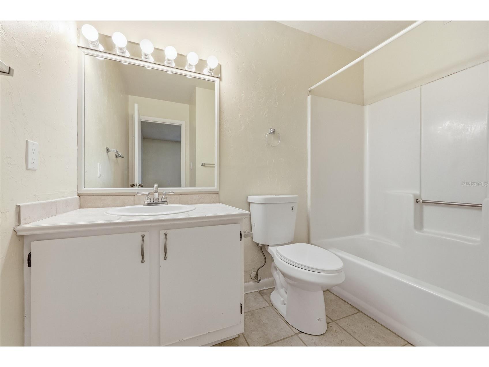 85 SE 16th Avenue #F301 Gainesville FL 32601 GC539151 image14
