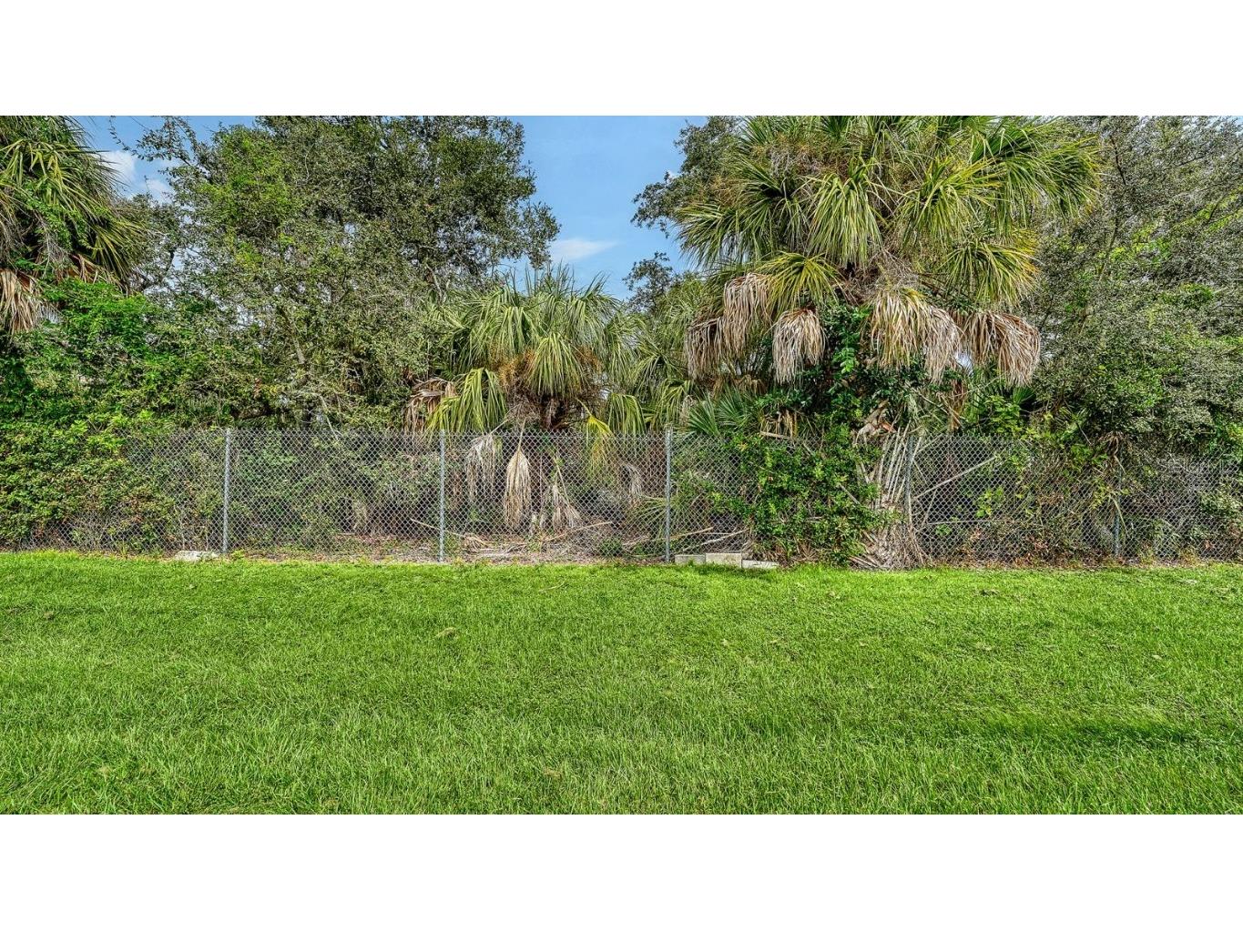 85 Southwinds Drive Sarasota FL 34231 A4666292 image35