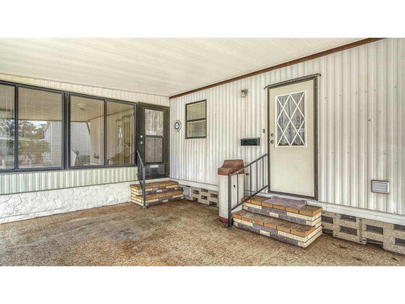 85 Southwinds Drive Sarasota FL 34231 A4666292 image8