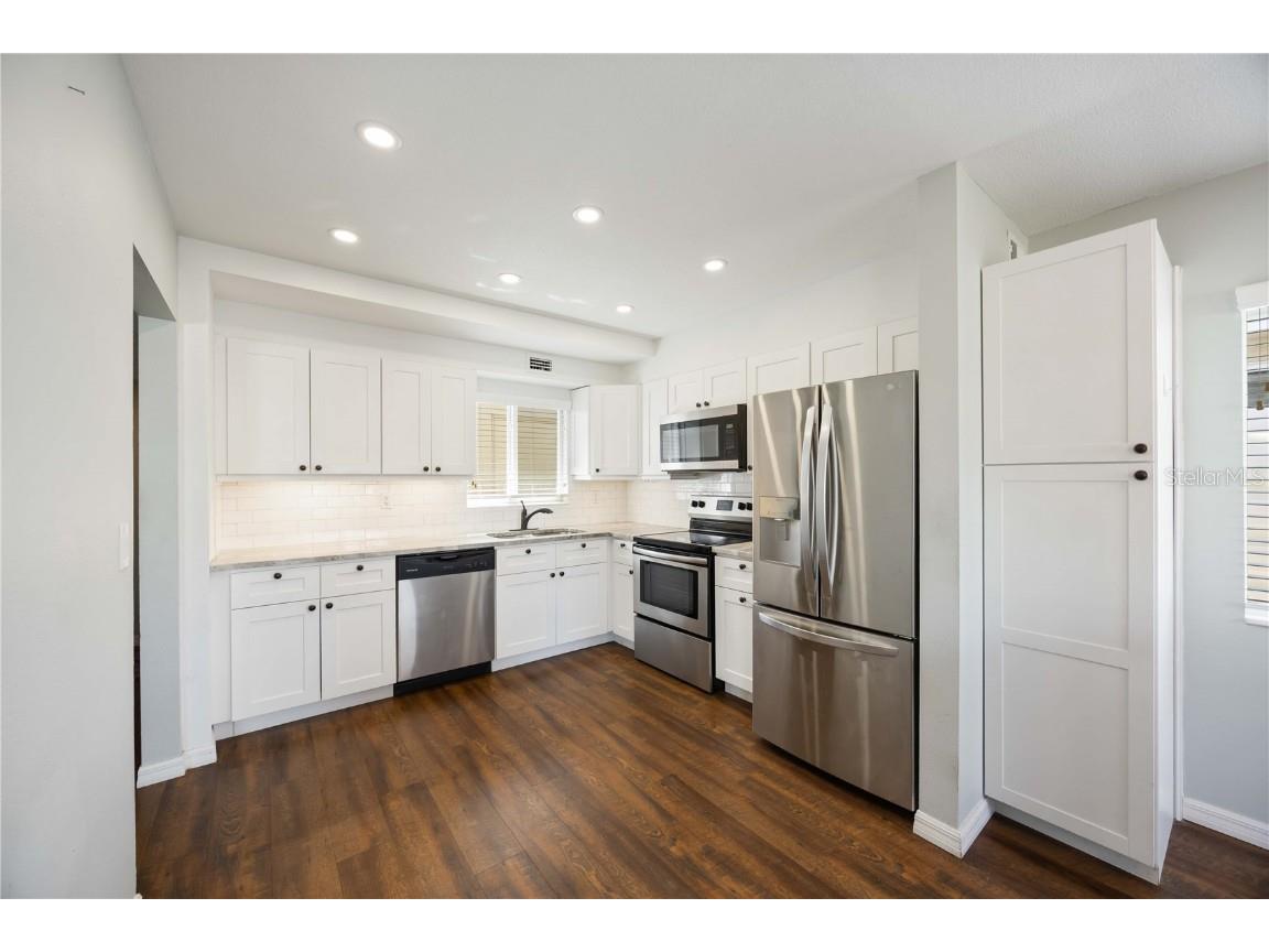 85 Strathmore Boulevard Sarasota FL 34233 A4670639 image8