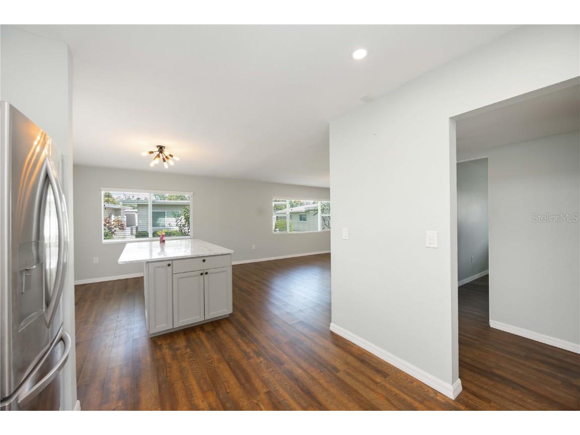 85 Strathmore Boulevard Sarasota FL 34233 A4670639 image9