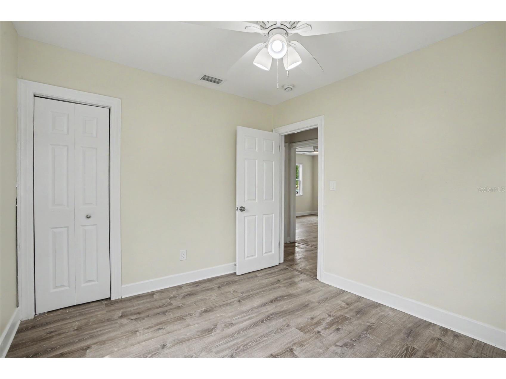 850 18th Avenue S Saint Petersburg FL 33705 TB8505764 image24