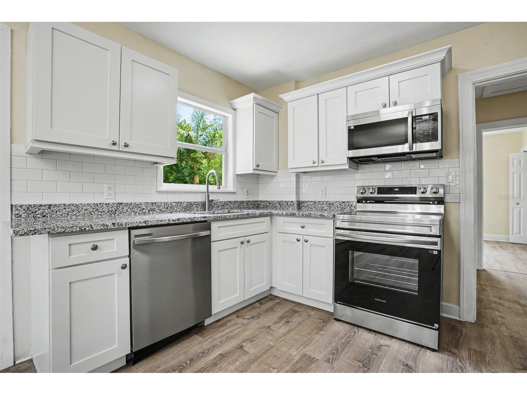 850 18th Avenue S Saint Petersburg FL 33705 TB8505764 image26