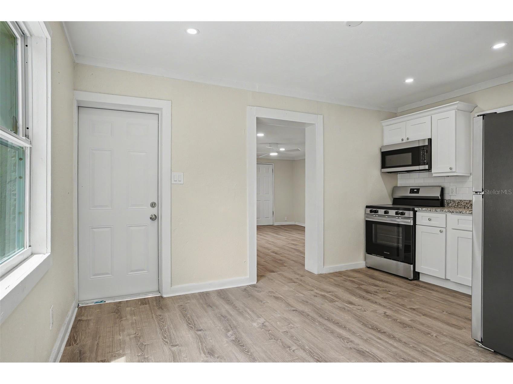 850 18th Avenue S Saint Petersburg FL 33705 TB8505764 image37